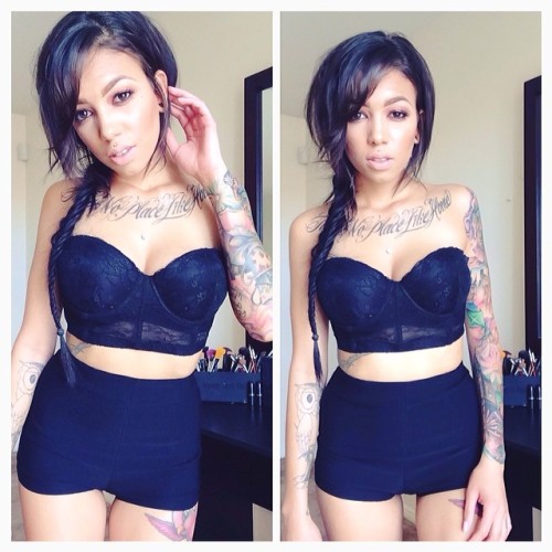 saykiara:  I’m super excited for this weekend! If only it were warmer weather ♡♡ 