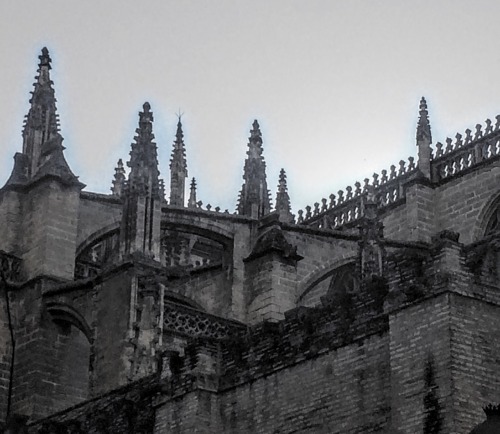 Arcos, contrafuertes y pináculos, Catedral de Sevilla, 2016.