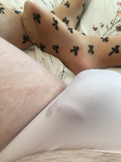 magellandowntheblock: Got some cute knee socks -