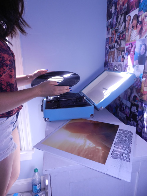chicks with records.