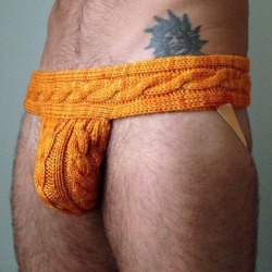 frankiethebaron:  oh my, I love it ! a knitted