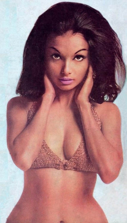 bigbennklingon:Shakira Caine