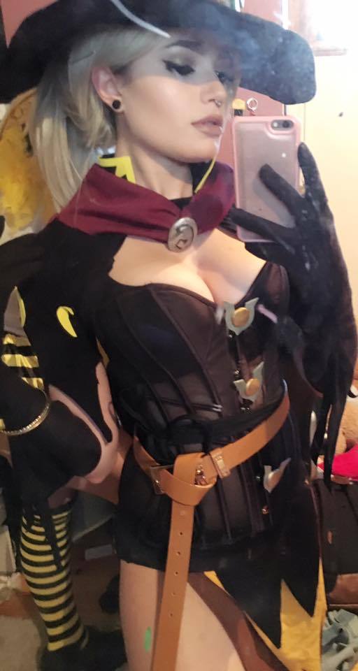 overbutts:Mercy Cosplay &lt; |D’‘‘‘