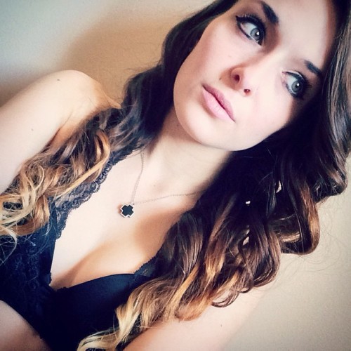 janemacherie: Bringin’ it back. I miss the ombré sometimes. Only sometimes. ✌️