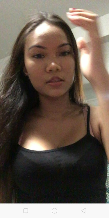 tetekchixsg: Ellyyy tetek power