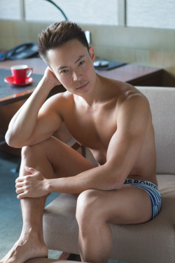 dpollar1: The super sexy Charles Ng from