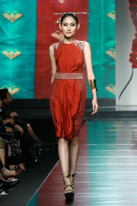Cita Tenun, Indonesian fashion designer