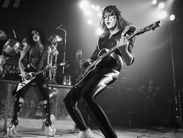 Nov 18, 1975McMorran Place Arena Port Huron MIOpening band: RUSH