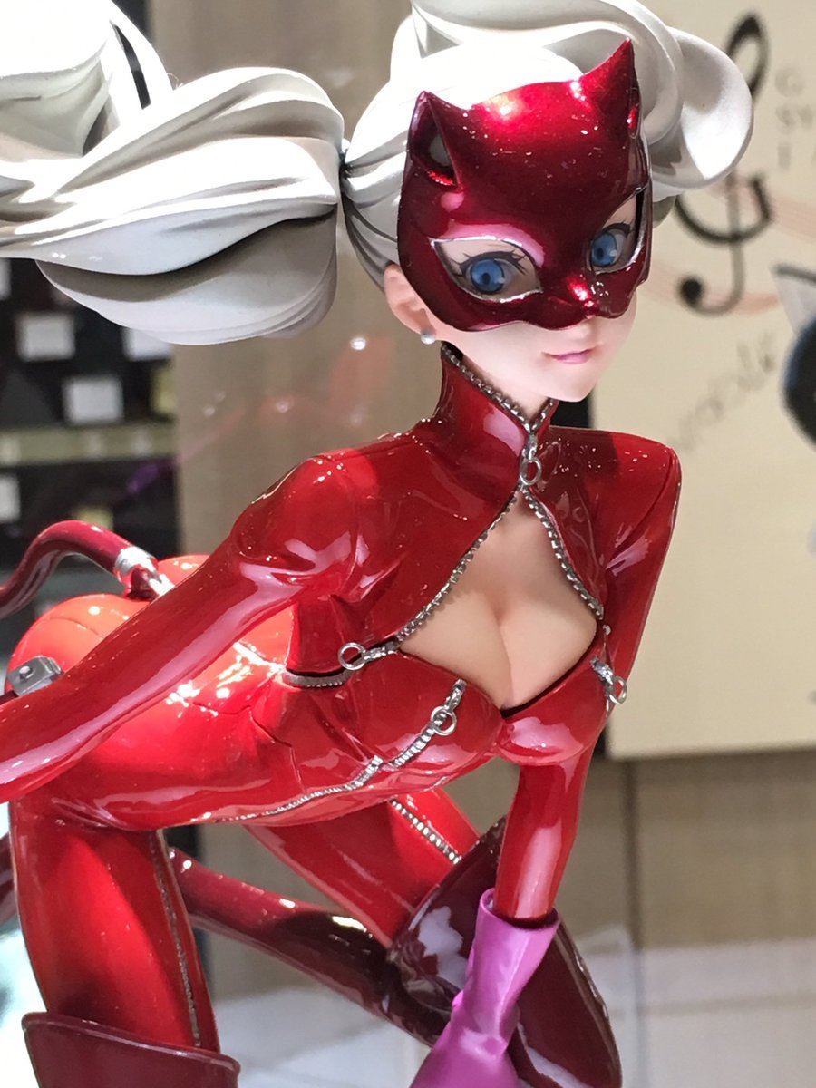highlandvalley:パンサーのフィギュアめちゃ可愛い塗装がエナメルっぽくて良さ……仮面ちゃんとパールの塗料使ってるのが良い(*‘▽’*)https://twitter.com/Moel_1995/status/842318298519760897/photo/1
