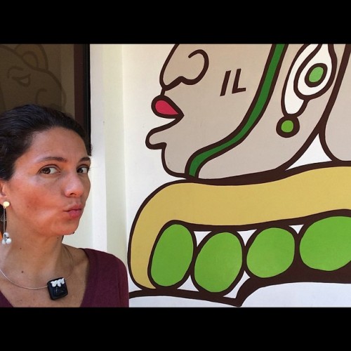 Throw back selfie at #joyadeceren (w/ matching earrings) :) #mural #art #ElSalvador #mundomaya #women #frida #newmayalanguage #tbt