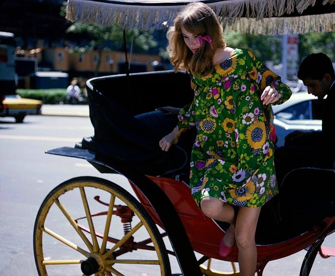 Sixties — Fantastic Fashion Shoot By Susan Wood Models In