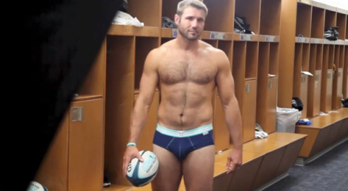 dirtybeardadmike:  Ben Cohen is so beautiful….so freakin cuddly and hot!!! He looks so hot!!!!! 