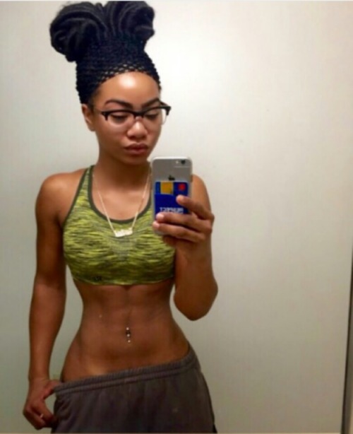 blackfitnessrocks:Blackfitnessrocks.Tumblr  Like her hair style