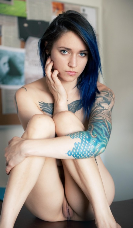 bushisbeautiful:  Venom, on Suicide Girls! from her album: “Fox“…