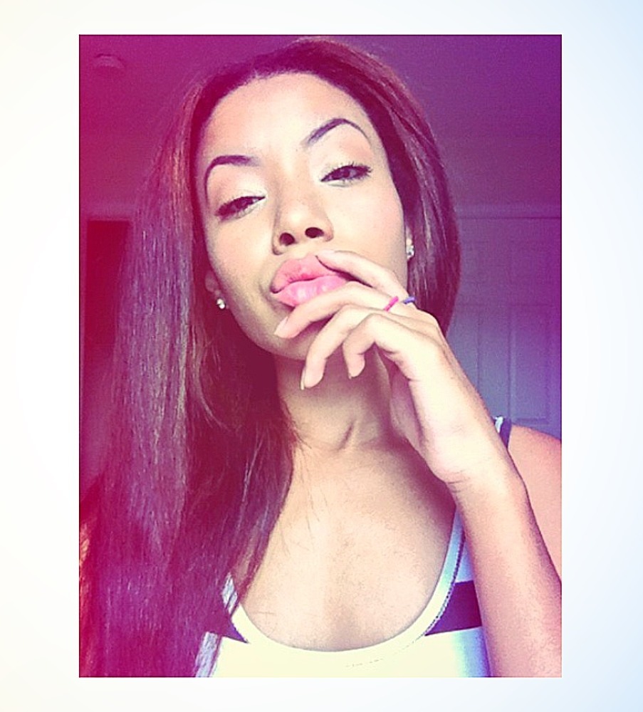 thefinestbitches:  Tumblrette Amber | amburcali.tumblr.com 