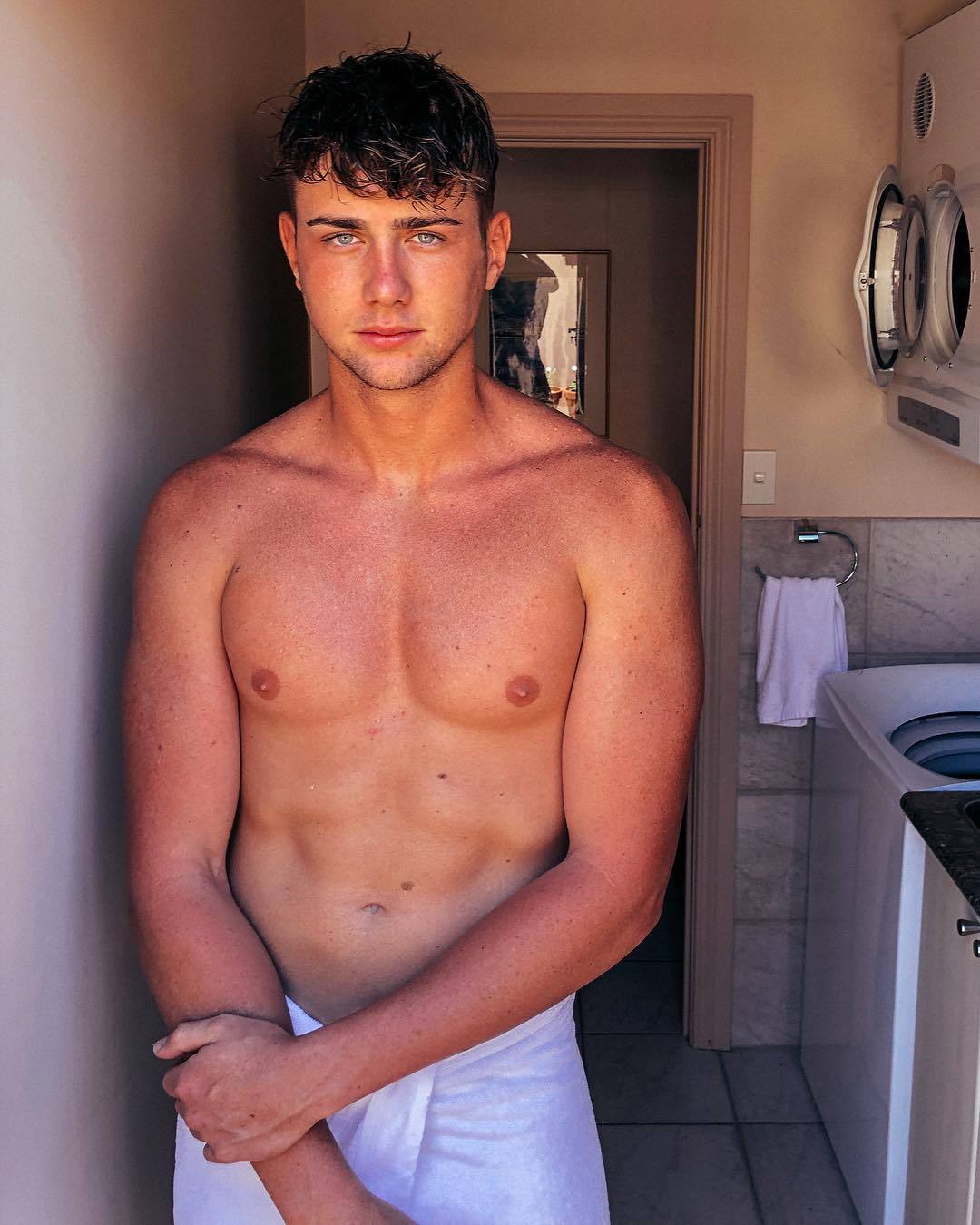 Simply Hot Guys