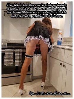 mistressandtranslesbiannatalie:  I have never met anyone that is so eager to clean.. Mistress knows what hubby’s happy switch is..