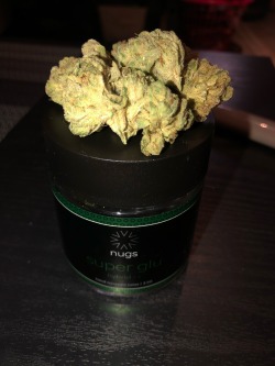 Super Glue 
