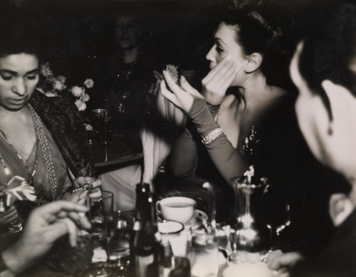  Weegee.  Nightclub in Harlem, circa 1943.  