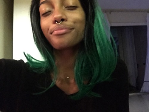 savadordali:  Me being a green haired ghoul