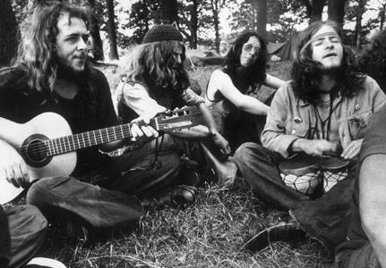 figililly:  “Music is the universal language, and love is the key”