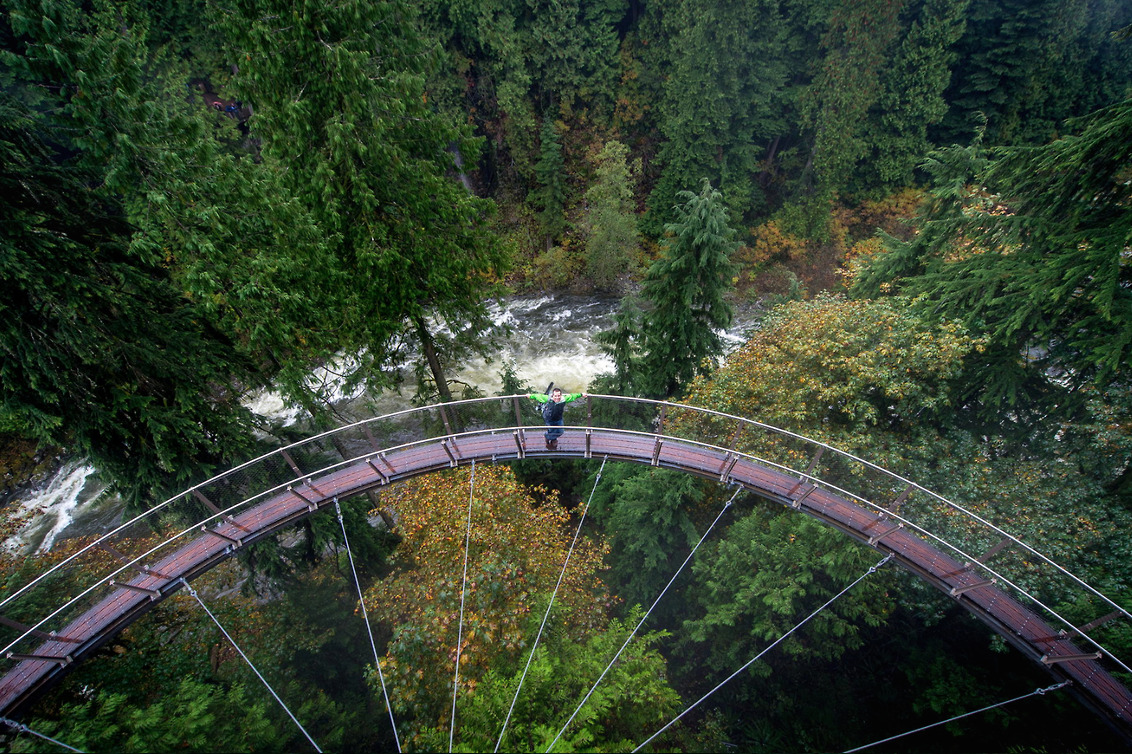 nubbsgalore:  a walk through the woods. photos of the capilano suspension bridge