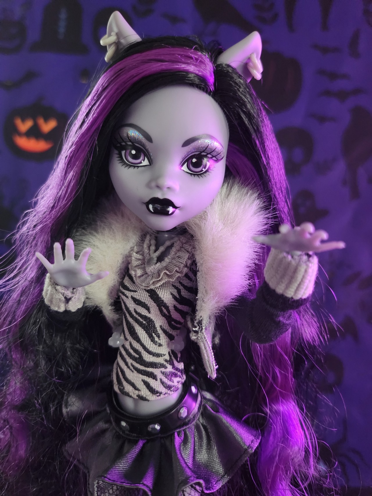 miku enthusiast — Reel Drama Clawdeen Wolf 🐺