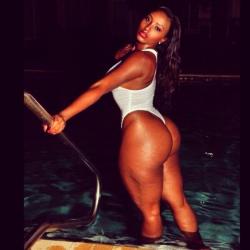 booties-r-us:  Texas Thoroughbred! @brianabette