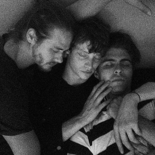 matt-holdmedown:  (x) (x)