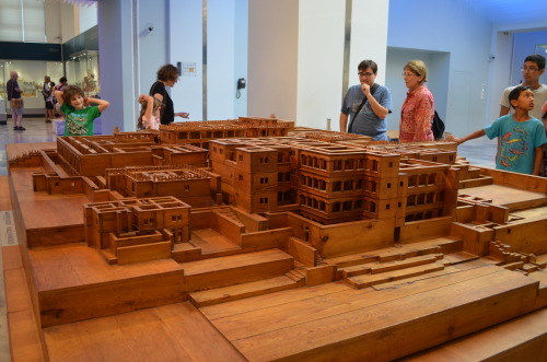 greek-museums:Archaeological Museum of Heraklion:A modern scale model of the palace of Knossos made 