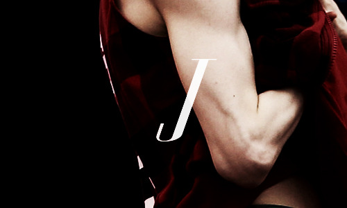 kim-joonmyun-blog:  steel guns. 