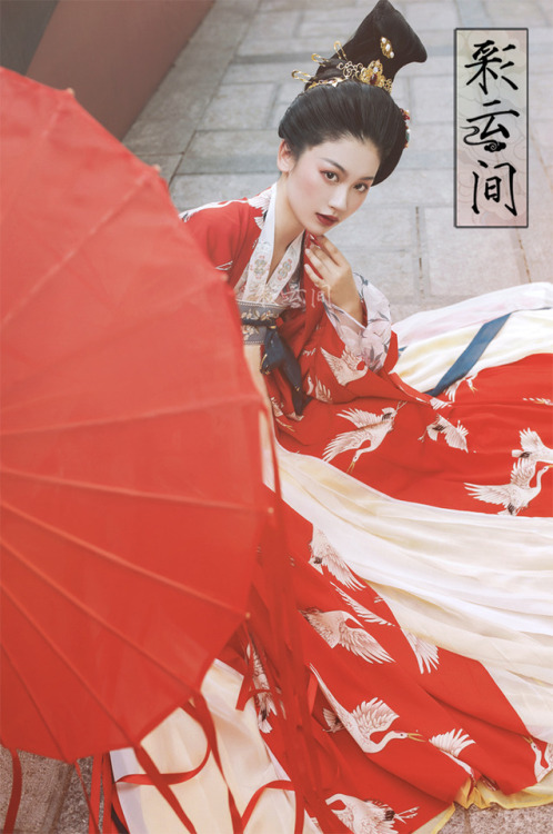 changan-moon: Traditional Chinese hanfu by 彩云间汉服