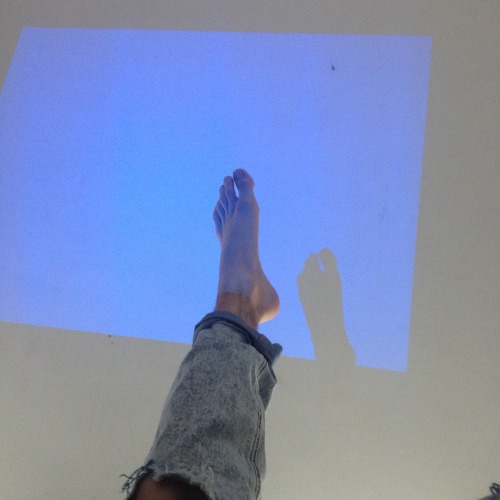 babymorocco - waiting for the projector to work pls