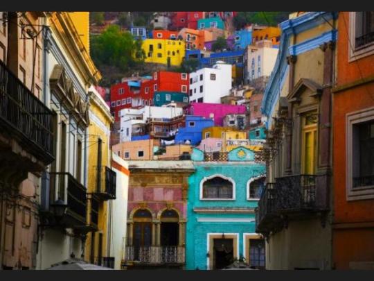 I’ve been wondering why both The Book of Life and Coco have the same aesthetic for the Land of the Death and then it hit me.   Fucking Guanajuato.