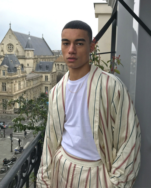 dailyreeceking:reeceking_: chilling at the H&amp;M House in Paris