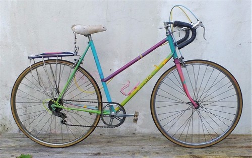 velosalvage: Just finished a hippy bicycle for a hippy customer.