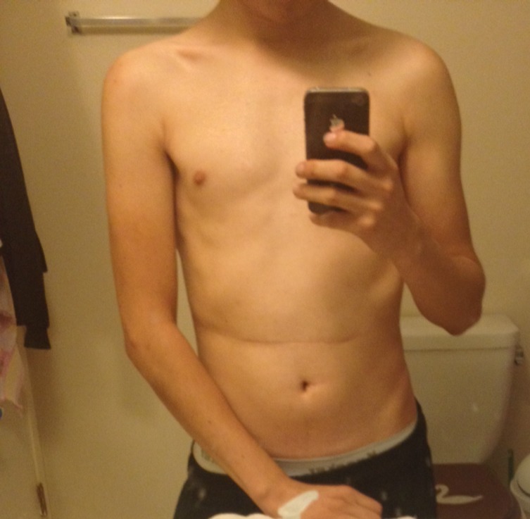 burnthecrystalcastle:  Been feeling very body positive today. I’ve been eating