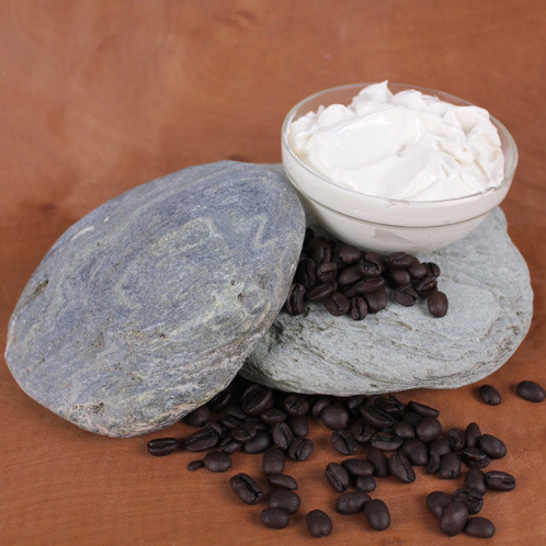 soapqueen:  Made with hydrating coffee butter and sunflower oil, this Coffee Butter Foot Creme will leave your feet soft and smooth!