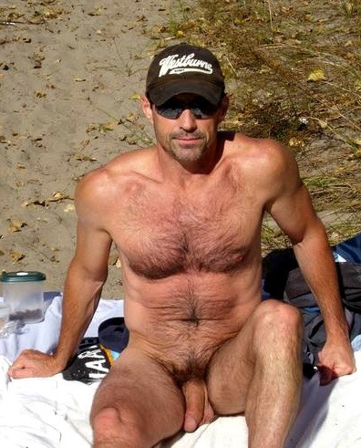 Sex Naturist Men Outdoors pictures