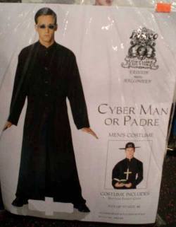 y2kaestheticinstitute:  Cyber Man or Padre