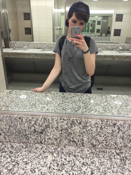 cliffsedgv: atl I was in the atlanta airport yesterday, security’s nuts yo. 