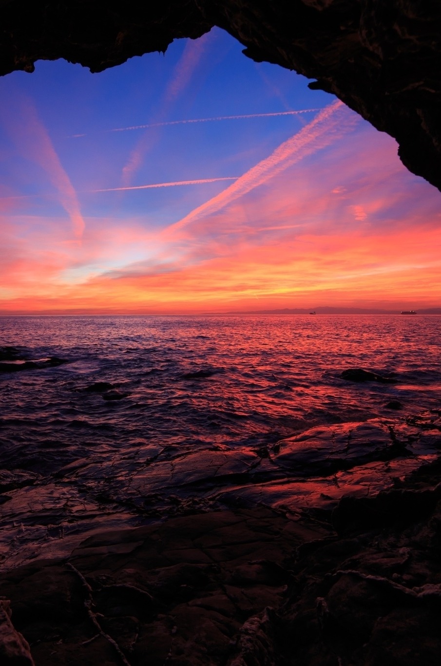 lmmortalgod:  The Cave by Davide Bianchi