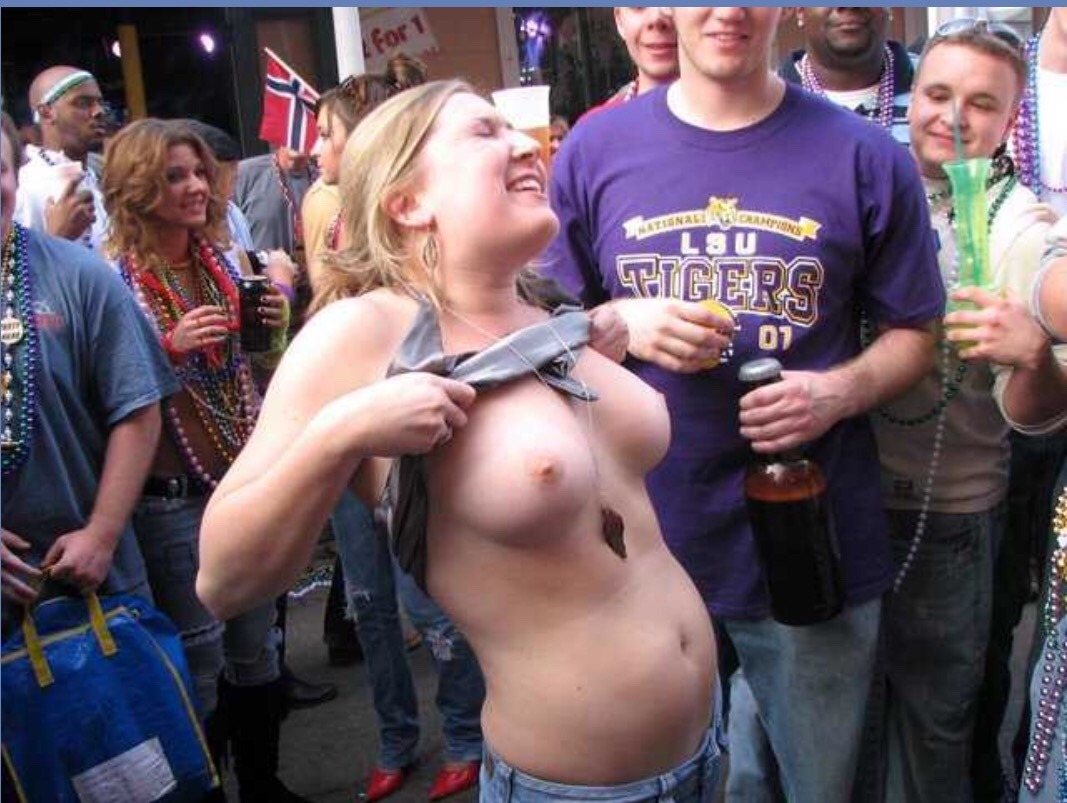 Tit Flash Pic