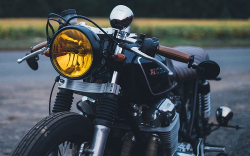 caferacerpasion:  Honda CB750 Cafe Racer - Anny | www.caferacerpasion.com 