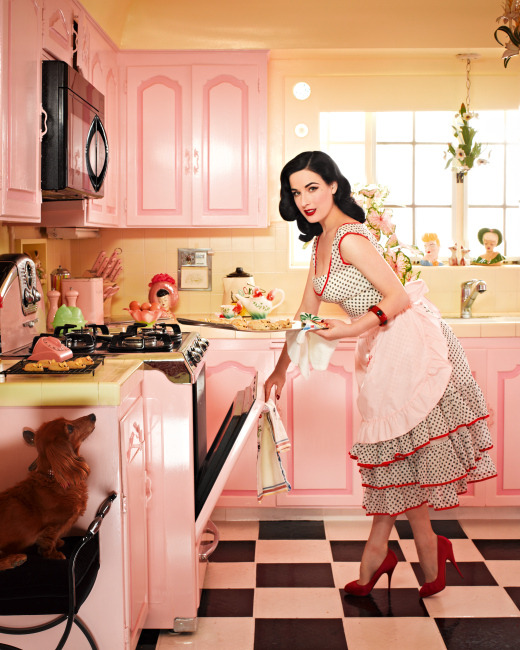 coutureatelier:Dita von Teese for InStyle magazinePhotos by Douglas Friedman