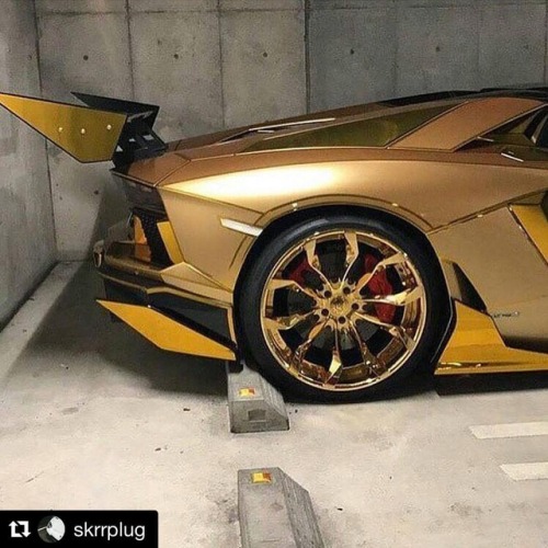 brunomarcelin:  #Repost @skrrplug (@get_repost) ・・・ Evil looking Lamborghini Aventador!😈 Rate it 1-100!🔥 | #skrrplug