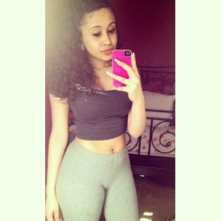 Blacklatinaaa:  😏 Bummy Tuesday !  