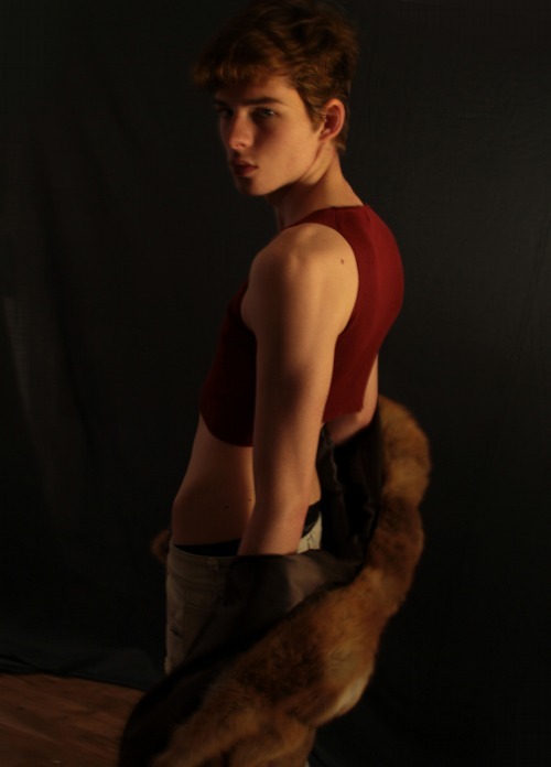 yummyboysuniverse:  Victor Leclerc Follow us at Yummy Boys Facebook 