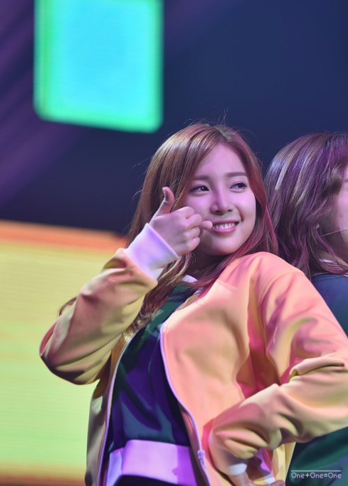 fyeah-april:[170104] ”Prelude” Comeback Showcase - ChaekyungOne+One=One | do not edit