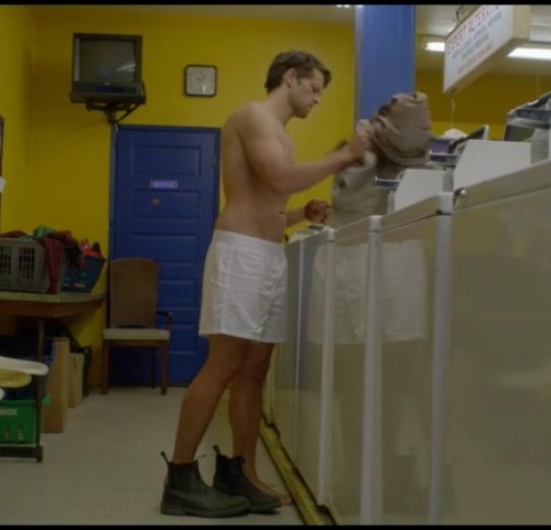 yellow-turtle:angeleyesmomma:From everything being shown of the new season, Castiel trying to wash h